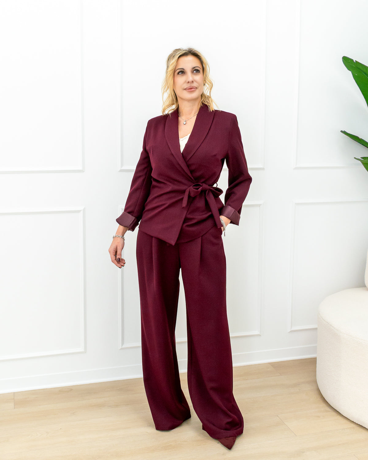 Completo "Irina Bordeaux"