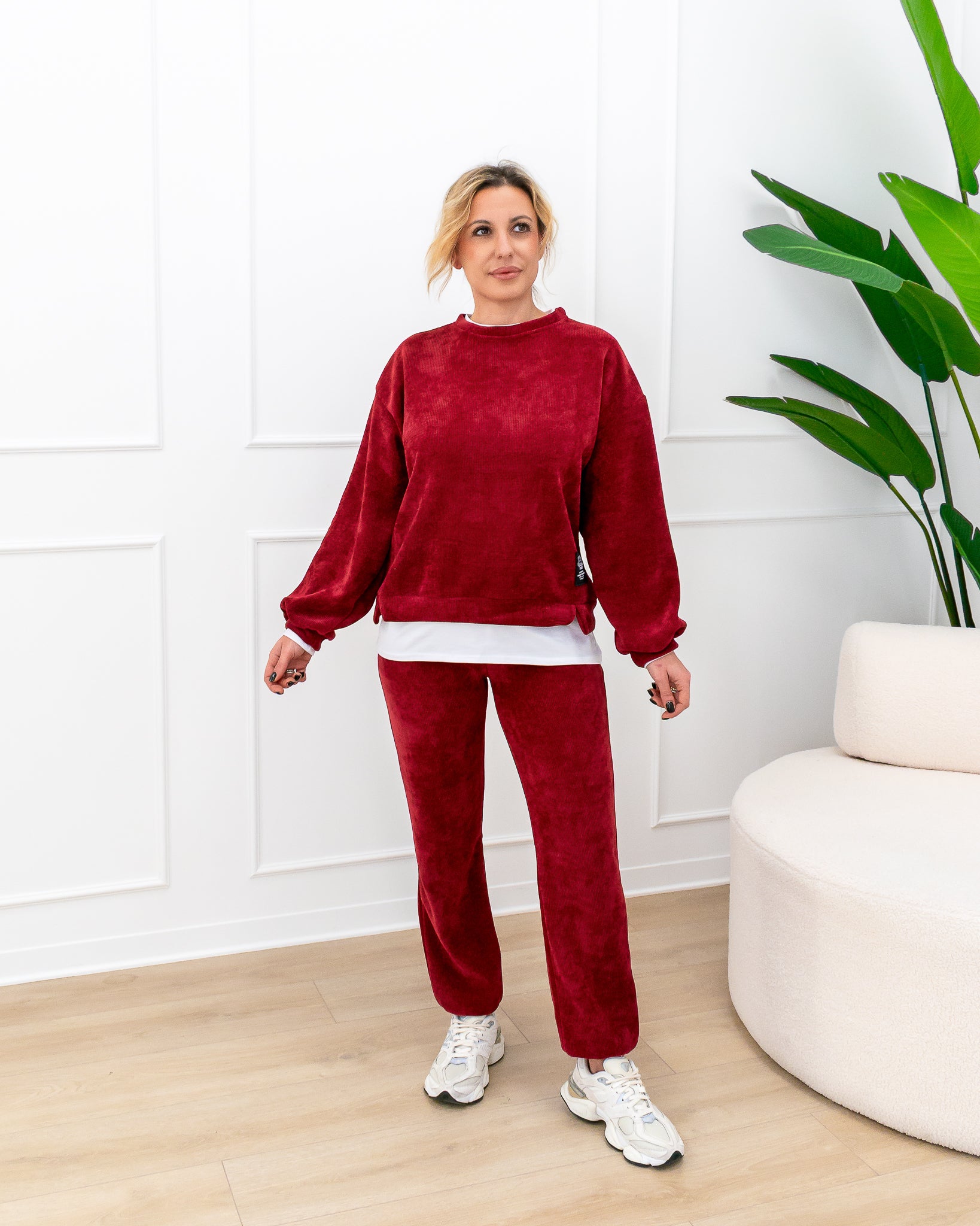 Completo “Melania Bordeaux”