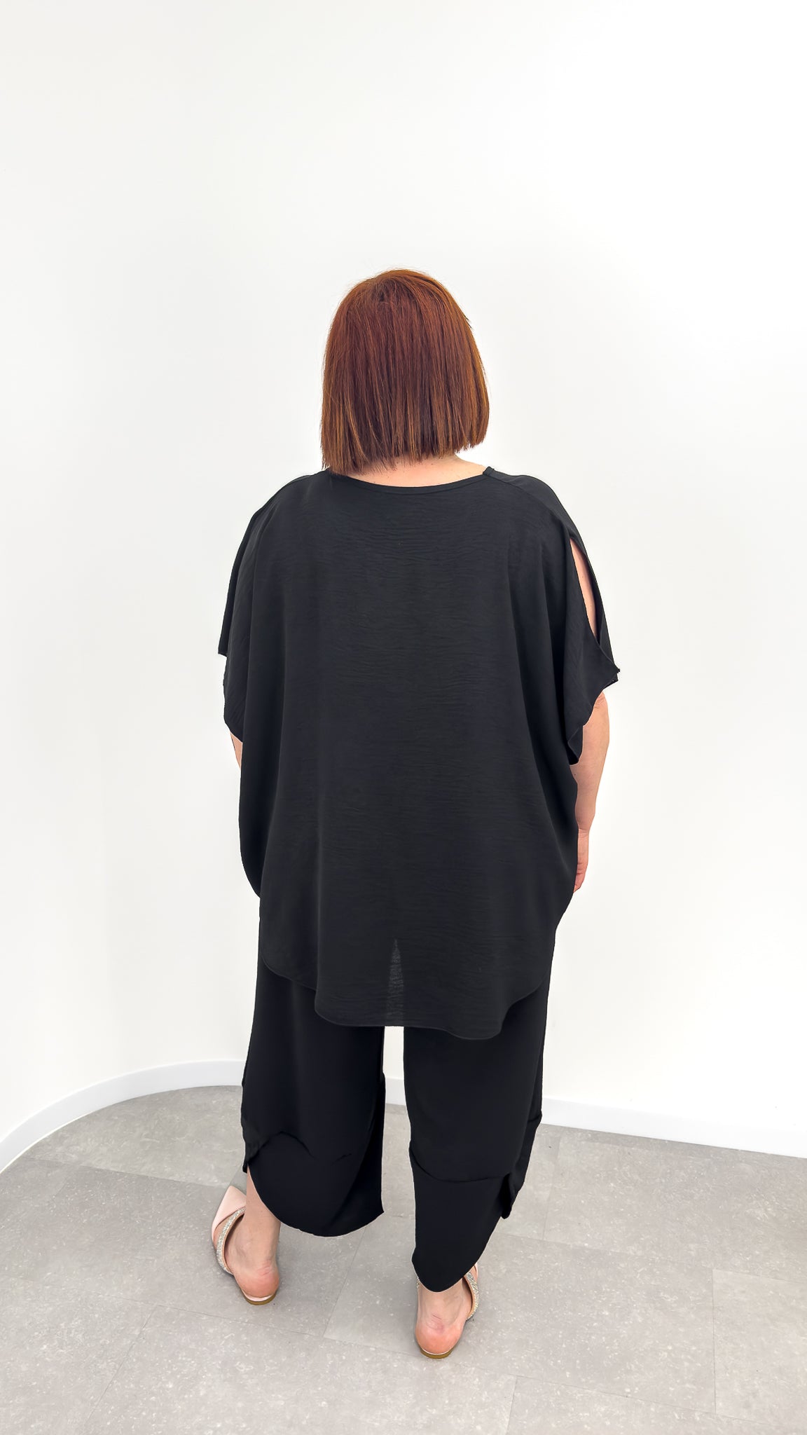 Completo "Lisa Nero"