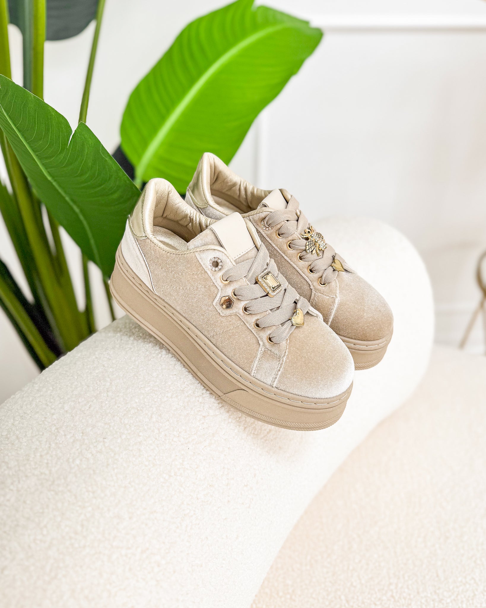 Sneaker “Alma Beige”