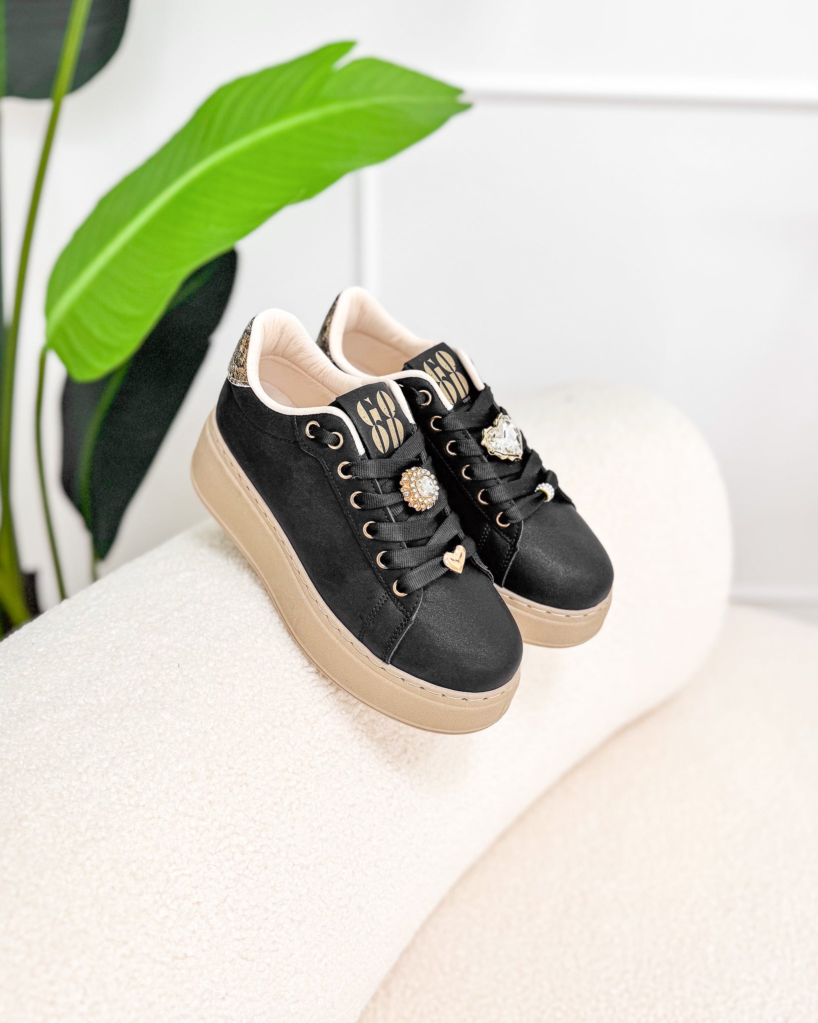 Sneaker “Amanda Nera”
