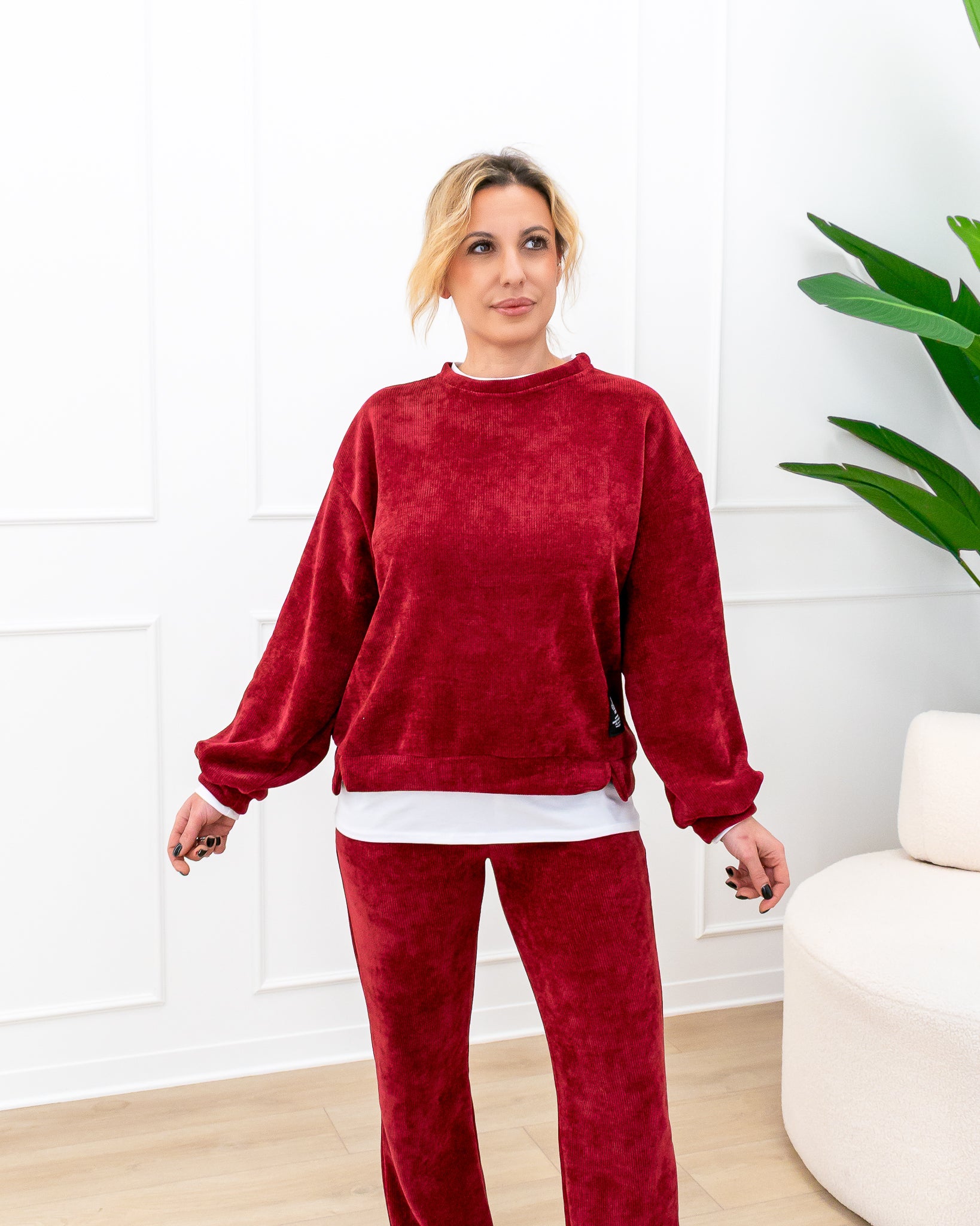 Completo “Melania Bordeaux”